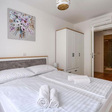 Apartments Luna With Free Parking Zadar Exteriér fotografie